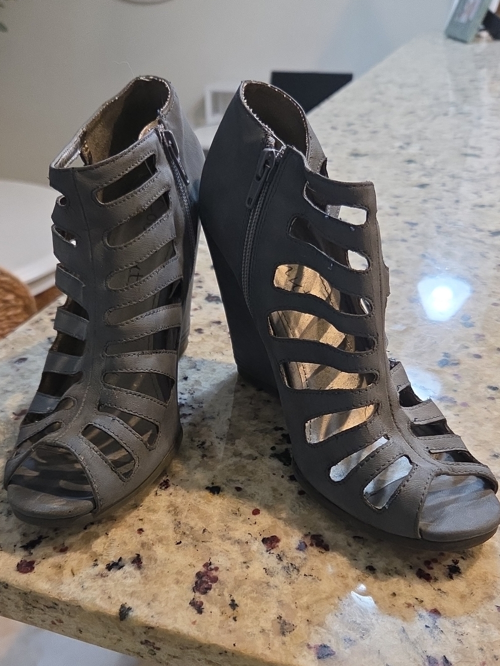 Coconuts by Matisse Gray Cutout Wedge Booties
